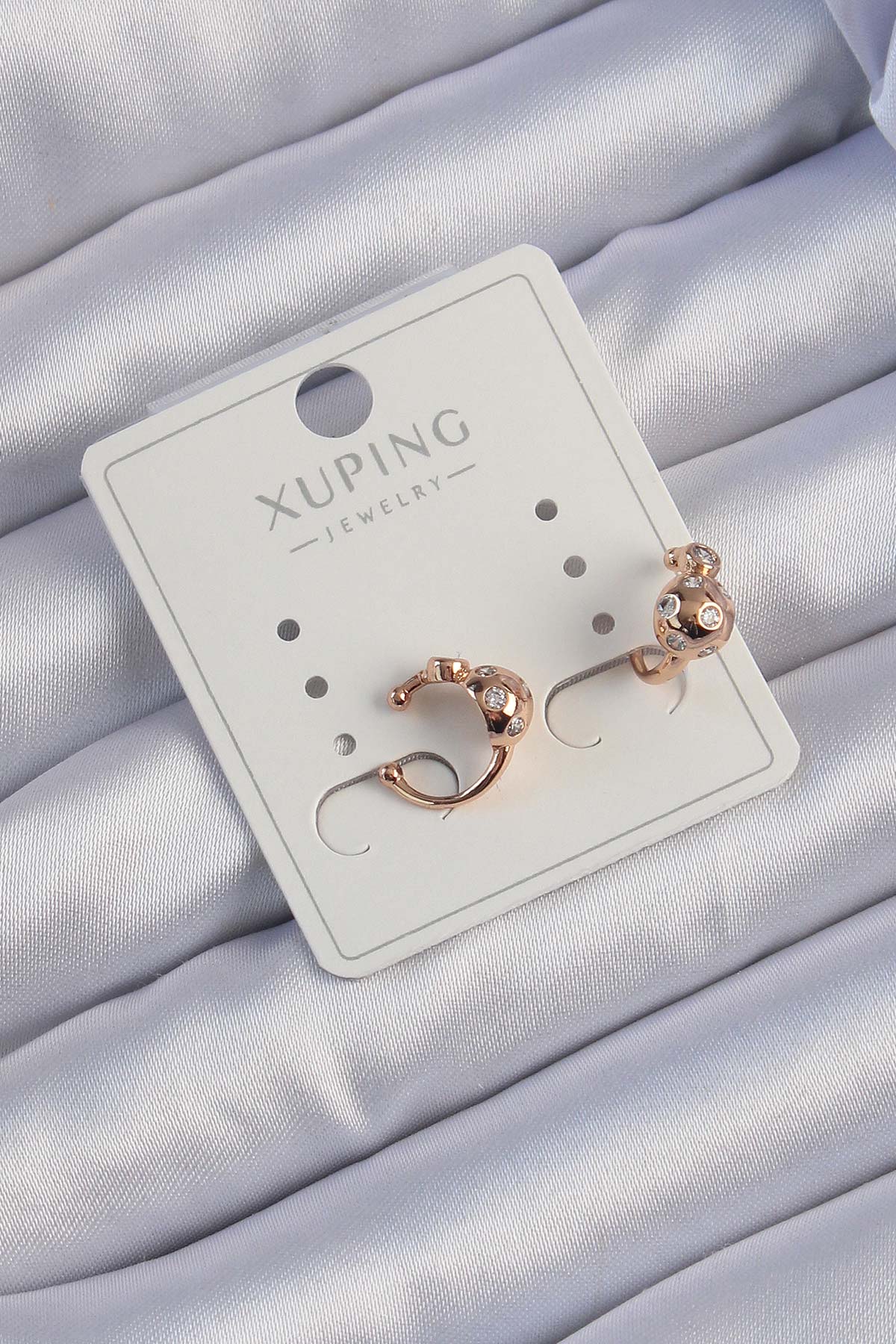 Erb%20Xuping%20Rose%20Renk%20Zirkon%20Taşlı%20Bombeli%20Topçuk%20Earcuff%20Küpe